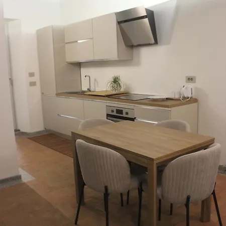 Sem Chi, Secret Garden Nel Cuore Di Apartman *